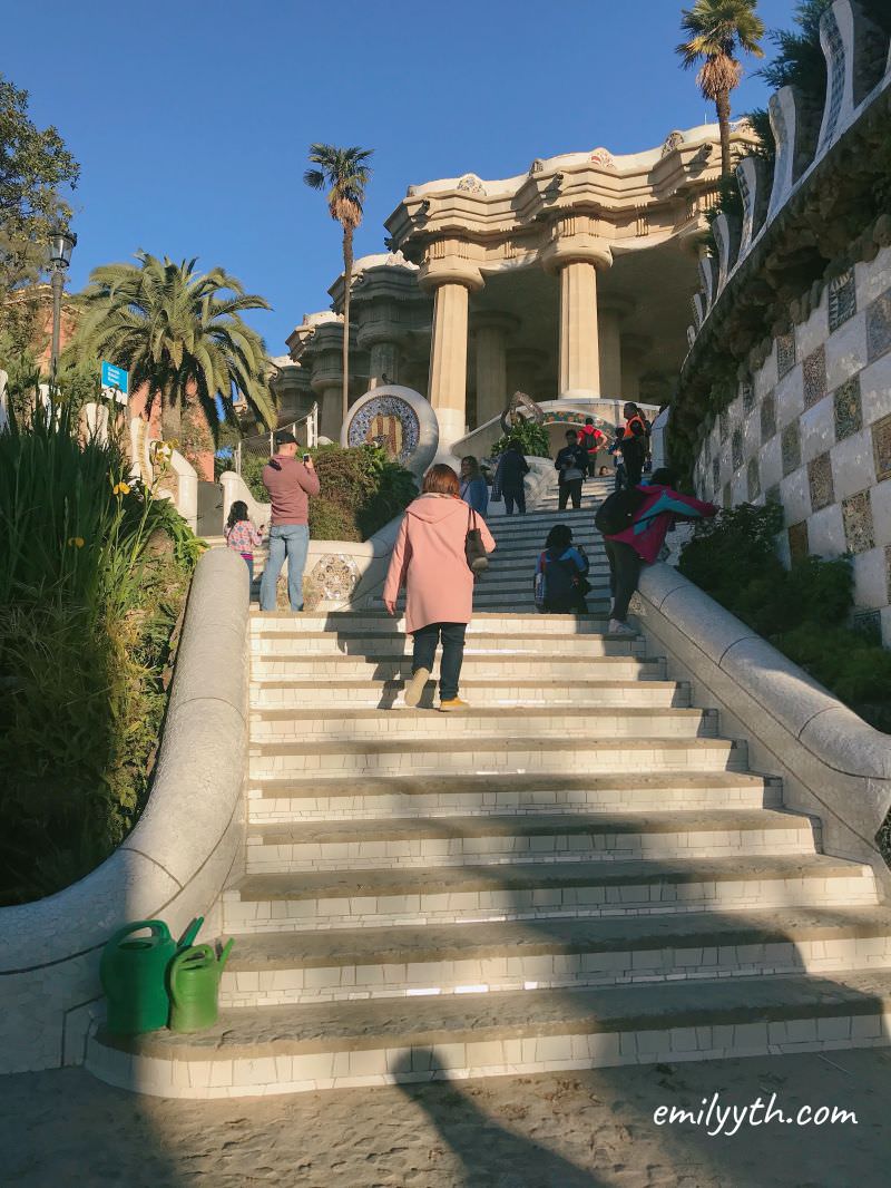 2022 西班牙巴賽隆納 奎爾公園 Park Güell 交通、門票、參觀路徑詳細介紹，整個城市都是高第的伸展台。