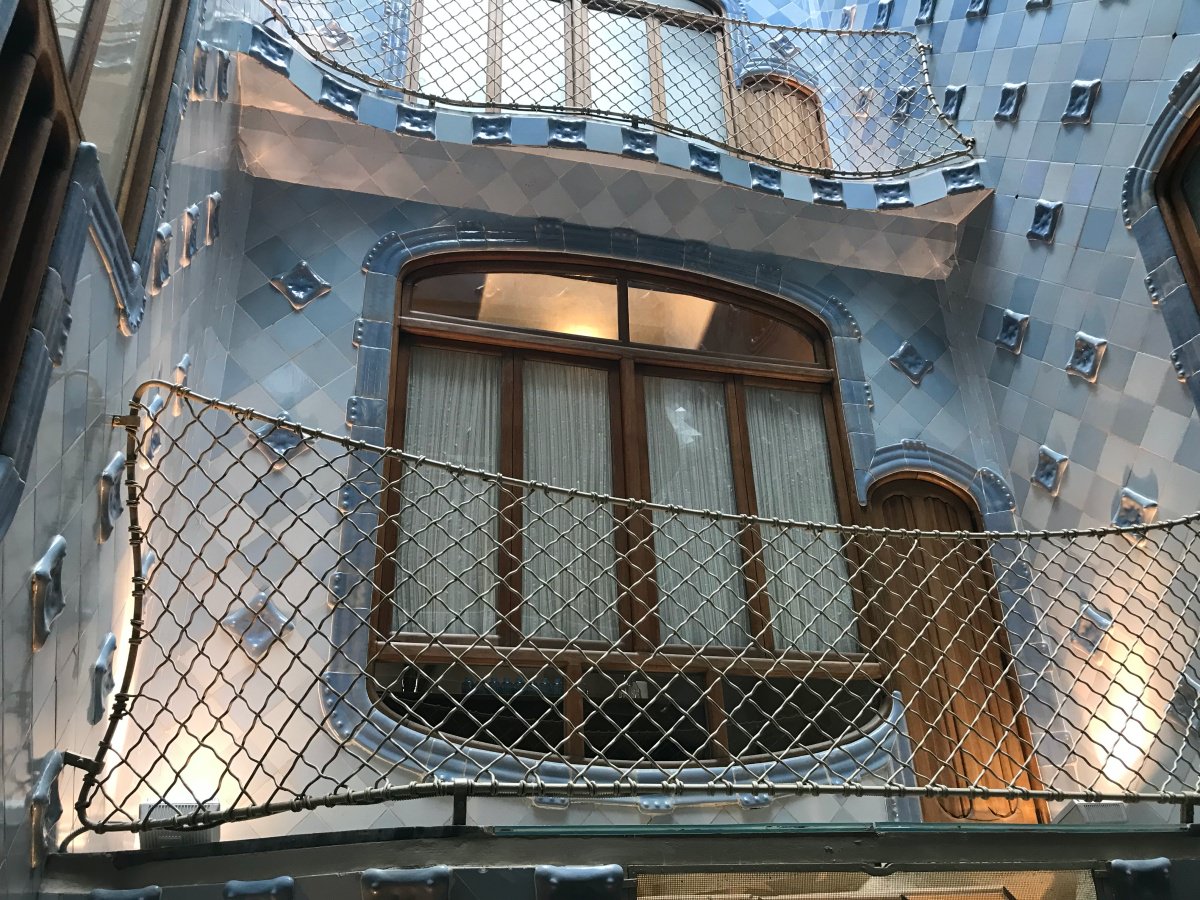 巴特婁之家根本人間海底世界！2022 巴賽隆納高第建築 Casa Batlló 從3D變10D？是大孩子們的遊樂園吧（含最新票價資訊）