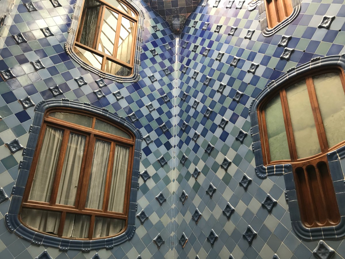 巴特婁之家根本人間海底世界！2022 巴賽隆納高第建築 Casa Batlló 從3D變10D？是大孩子們的遊樂園吧（含最新票價資訊）
