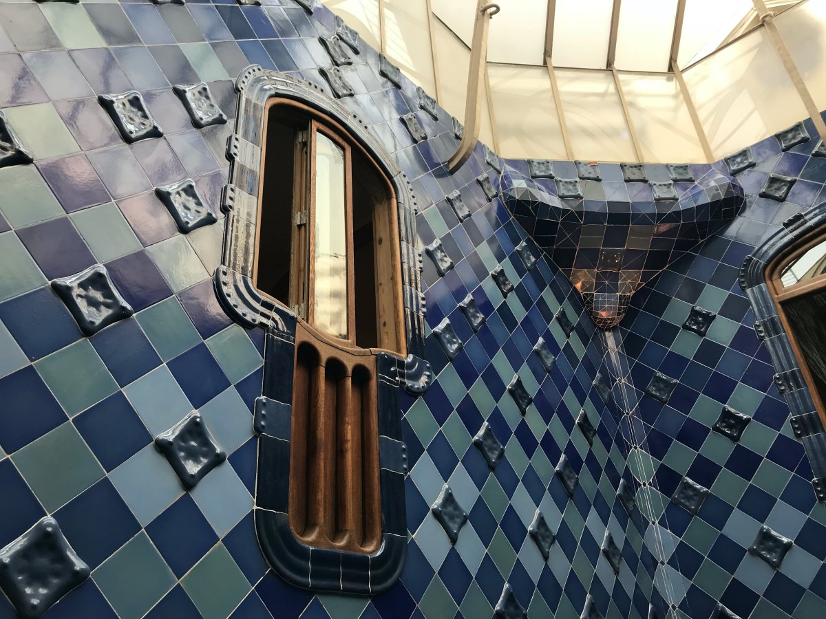 巴特婁之家根本人間海底世界！2022 巴賽隆納高第建築 Casa Batlló 從3D變10D？是大孩子們的遊樂園吧（含最新票價資訊）