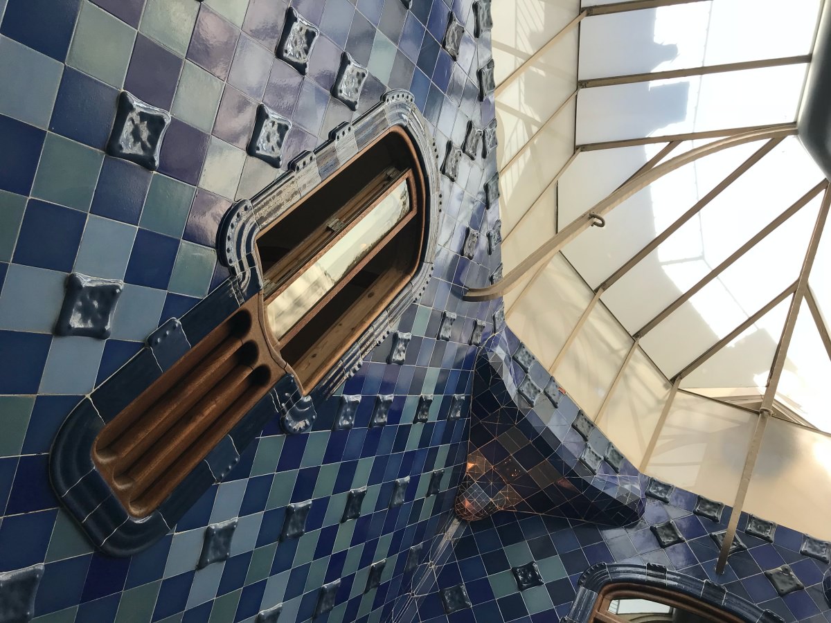 巴特婁之家根本人間海底世界！2022 巴賽隆納高第建築 Casa Batlló 從3D變10D？是大孩子們的遊樂園吧（含最新票價資訊）