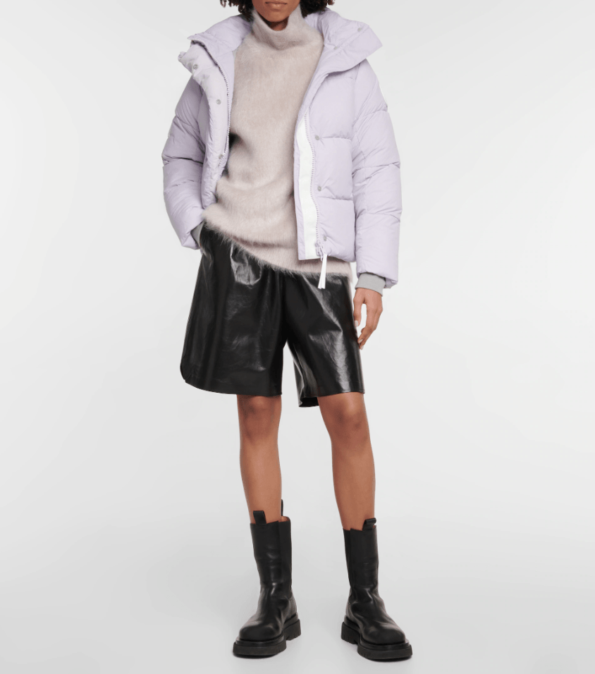 【2023 新春優惠】MYTHERESA 滿額減折扣碼！RV高跟鞋、CANADA GOOSE 羽絨衣、ACNE STUDIOS 圍巾、AMI PARIS 大愛心毛衣必看（1/23結束）