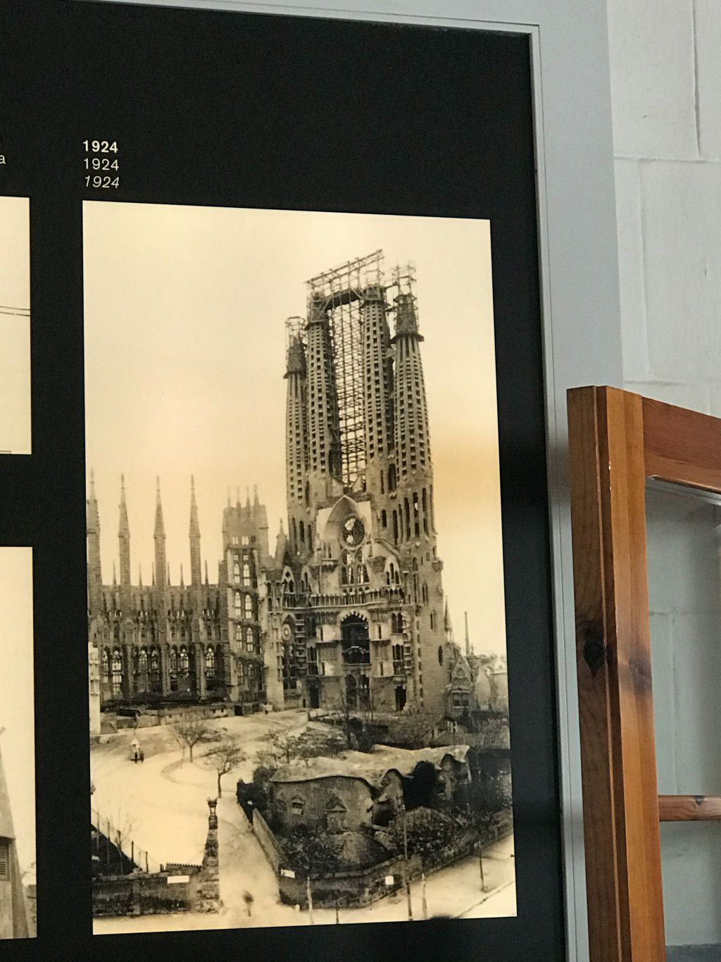 好期待！2026 西班牙聖家堂 La Sagrada Familia 會完工嗎？2023 聖家堂最新門票購買、參觀資訊、必看介紹。