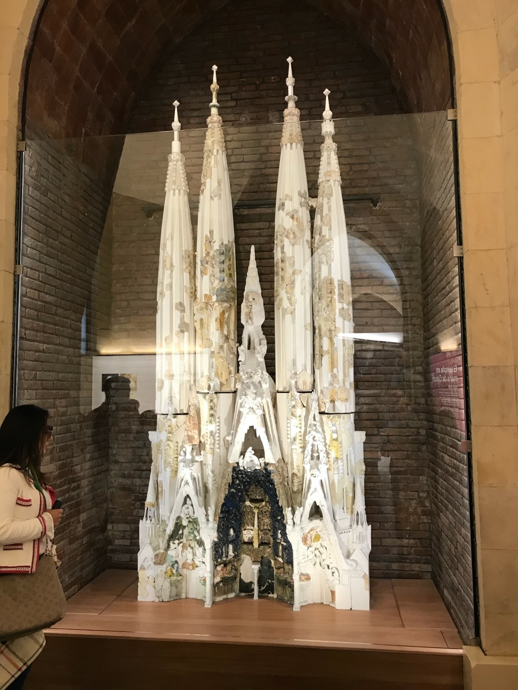 好期待！2026 西班牙聖家堂 La Sagrada Familia 會完工嗎？2023 聖家堂最新門票購買、參觀資訊、必看介紹。