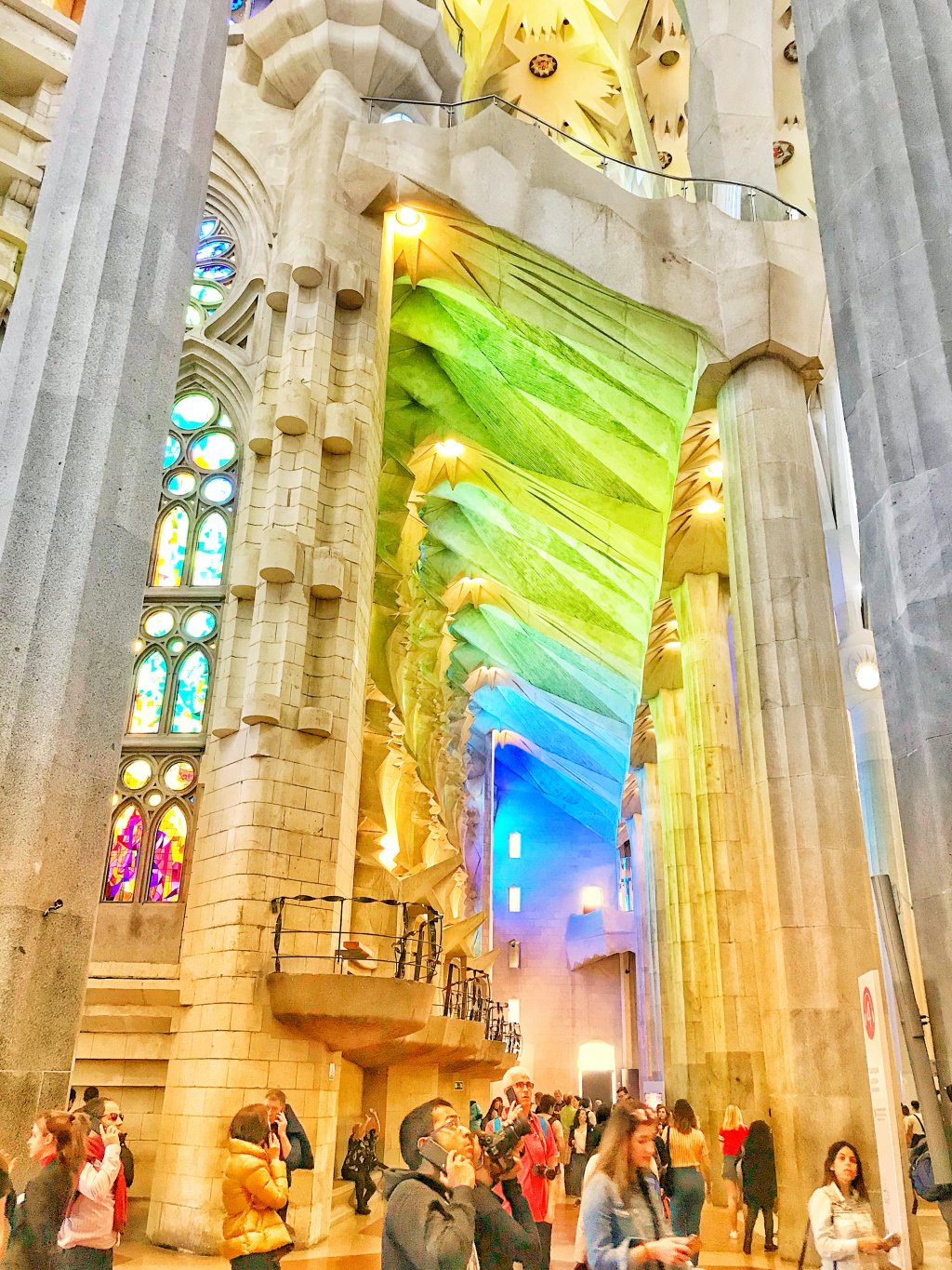 好期待！2026 西班牙聖家堂 La Sagrada Familia 會完工嗎？2023 聖家堂最新門票購買、參觀資訊、必看介紹。