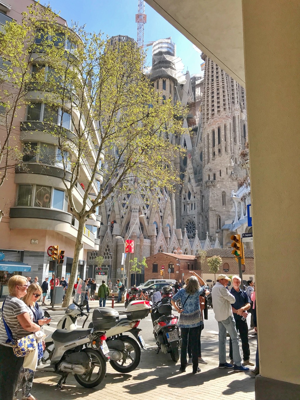 好期待！2026 西班牙聖家堂 La Sagrada Familia 會完工嗎？2023 聖家堂最新門票購買、參觀資訊、必看介紹。
