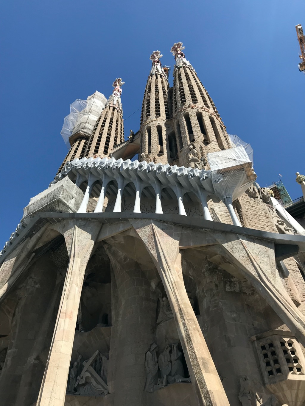 好期待！2026 西班牙聖家堂 La Sagrada Familia 會完工嗎？2023 聖家堂最新門票購買、參觀資訊、必看介紹。