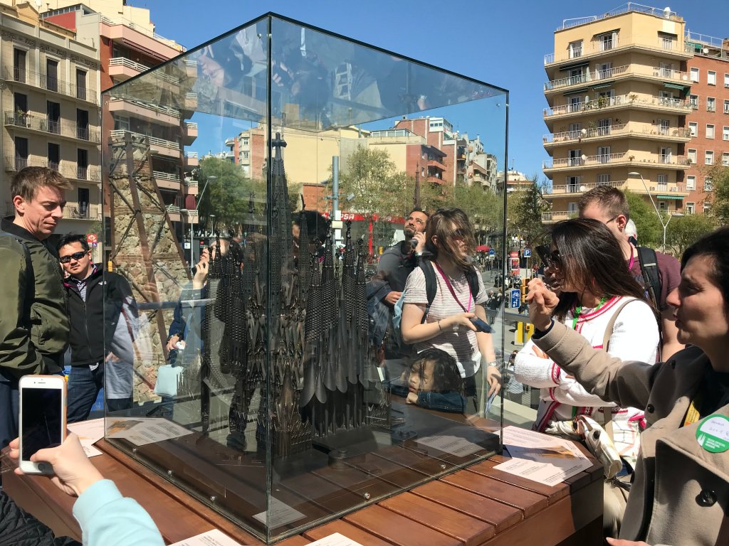 好期待！2026 西班牙聖家堂 La Sagrada Familia 會完工嗎？2023 聖家堂最新門票購買、參觀資訊、必看介紹。