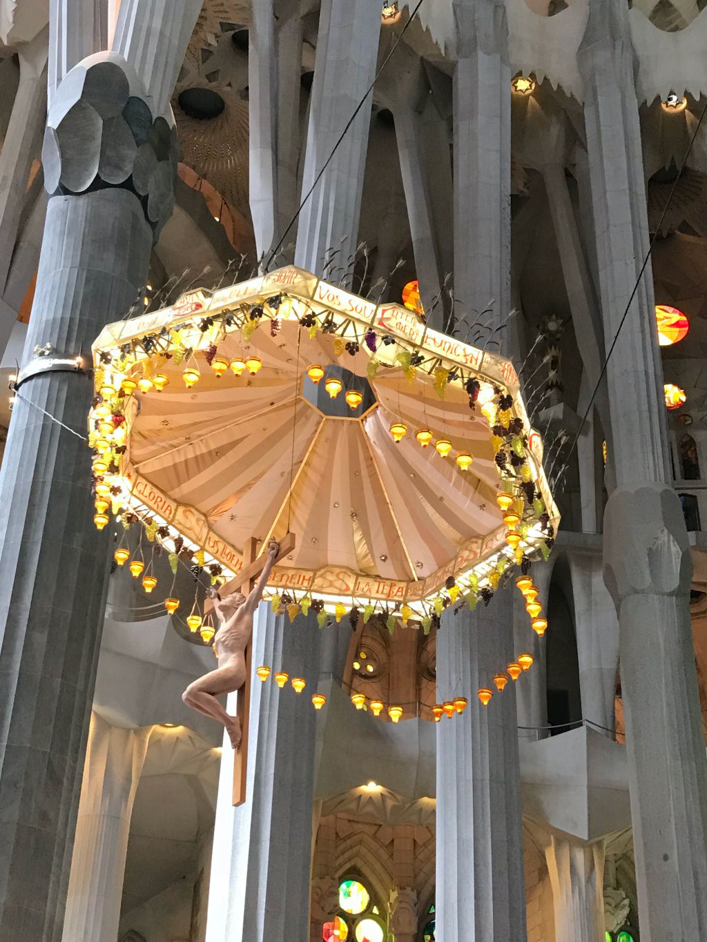 好期待！2026 西班牙聖家堂 La Sagrada Familia 會完工嗎？2023 聖家堂最新門票購買、參觀資訊、必看介紹。