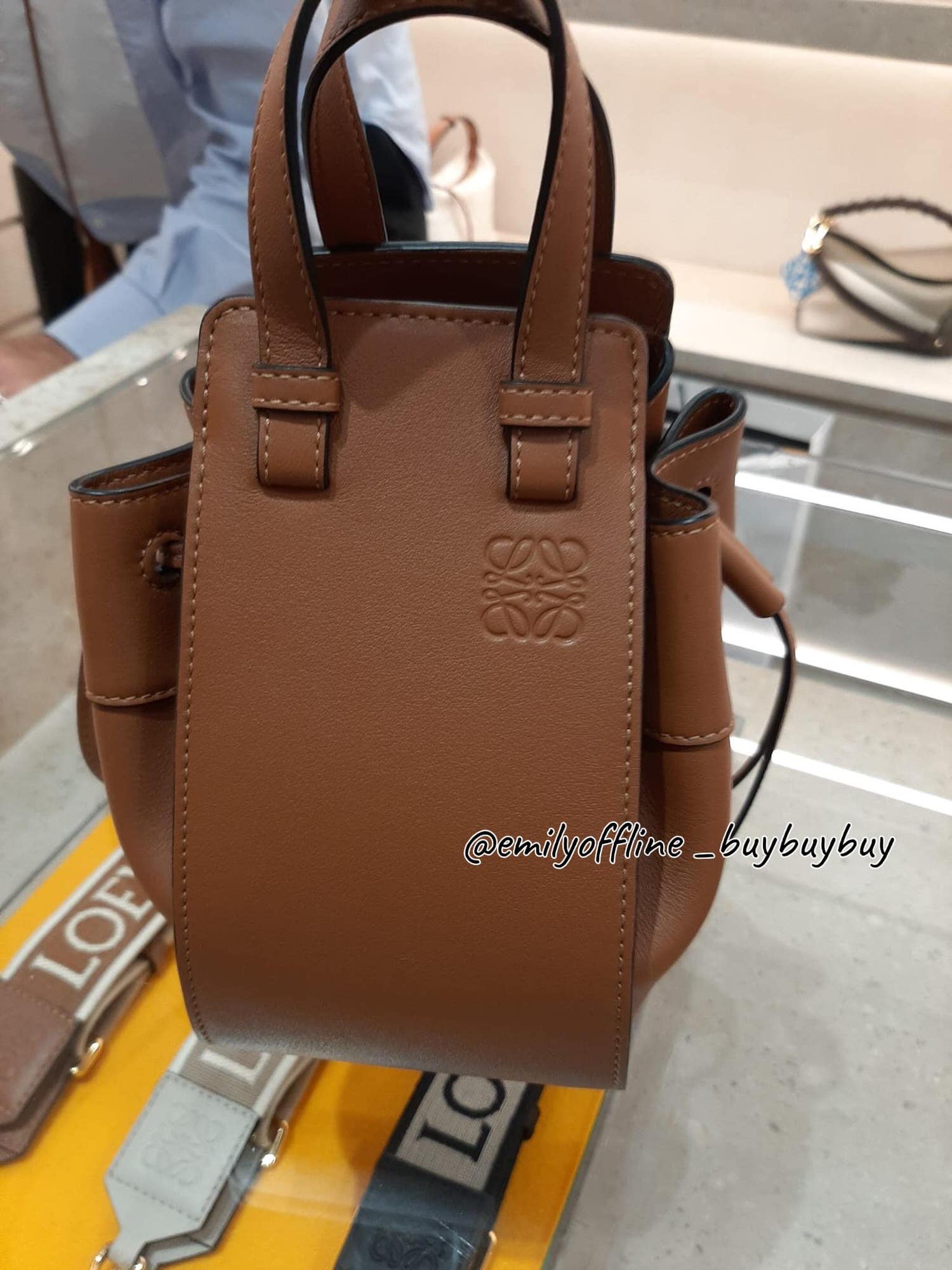 【2023 春季大促】FWRD 全站低至 7折！LOEWE, BALENCIAGA, MONCLER 必買（3/29 23:59 結束）
