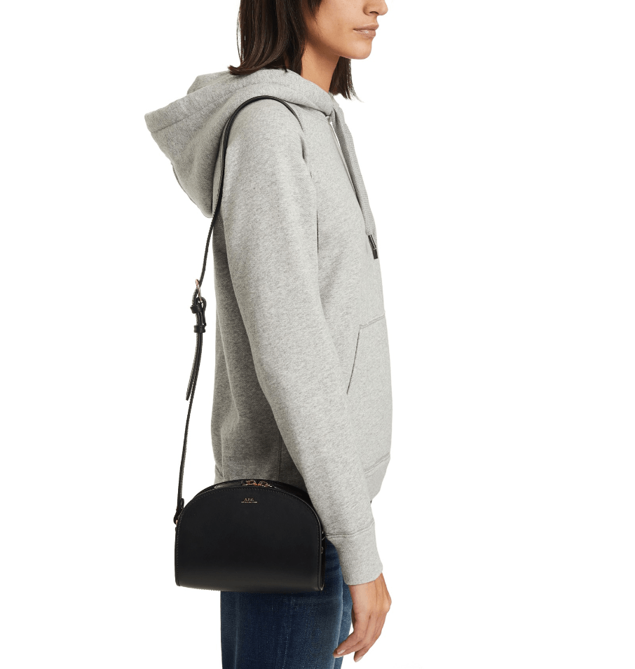 24S 春季大促折扣碼!滿額最高現抵 €300,約低至 67 折!A.P.C 包袋、CHLOÉ 托特包、MCQUEEN 小白鞋看看喔(4/26 結束) - 第15張圖 24S 春季大促折扣碼!滿額最高現抵 €300,約低至 67 折!A.P.C 包袋、CHLOÉ 托特包、MCQUEEN 小白鞋看看喔(4/26 結束)