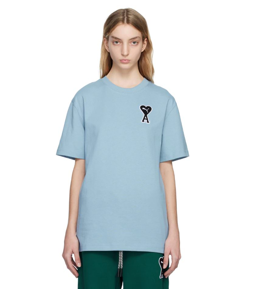 SSENSE 2023 春夏85折活動！原價新品 85 折，Ami Paris、Essentials、New Balance、Bao Bao包、VIVIENNE WESTWOOD 都參加（5/1結束）