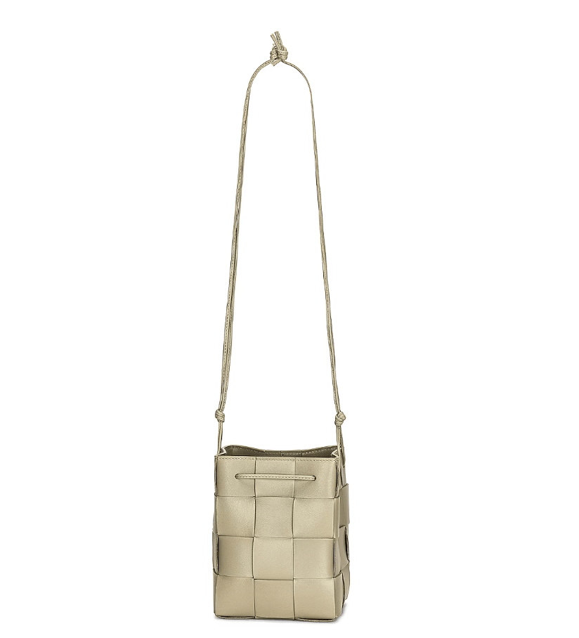 2023 FWRD 春季大促，全場8折折扣碼！BV、Loewe、Veja、Saint Laurent、CDG Play等熱門必買（4/21 23:59結束）