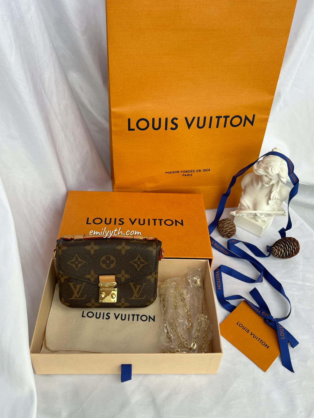 LV Micro Métis 迷你郵差包開箱！英國百貨專櫃價 84折入手？Louis Vuitton 郵差包其實有三款？