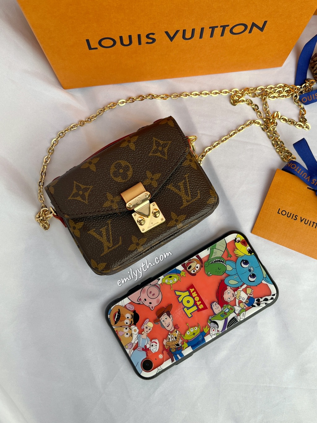 LV Micro Métis 迷你郵差包開箱！英國百貨專櫃價 84折入手？Louis Vuitton 郵差包其實有三款？