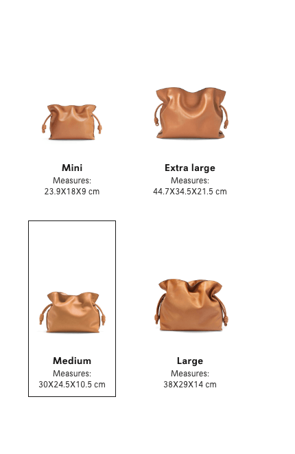 Loewe Flamenco 雲朵手拿包開箱『日本買現省1萬8、義大利買激省2萬』時髦低調的可愛束口袋包！