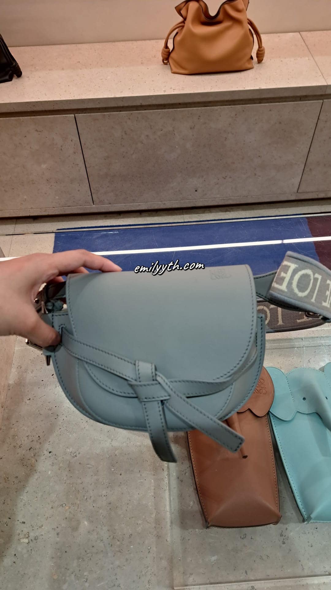 Loewe Mini Gate『1年漲1萬、日本買現省1萬7』2023 最新 Loewe Gate Mini 焦糖棕開箱！