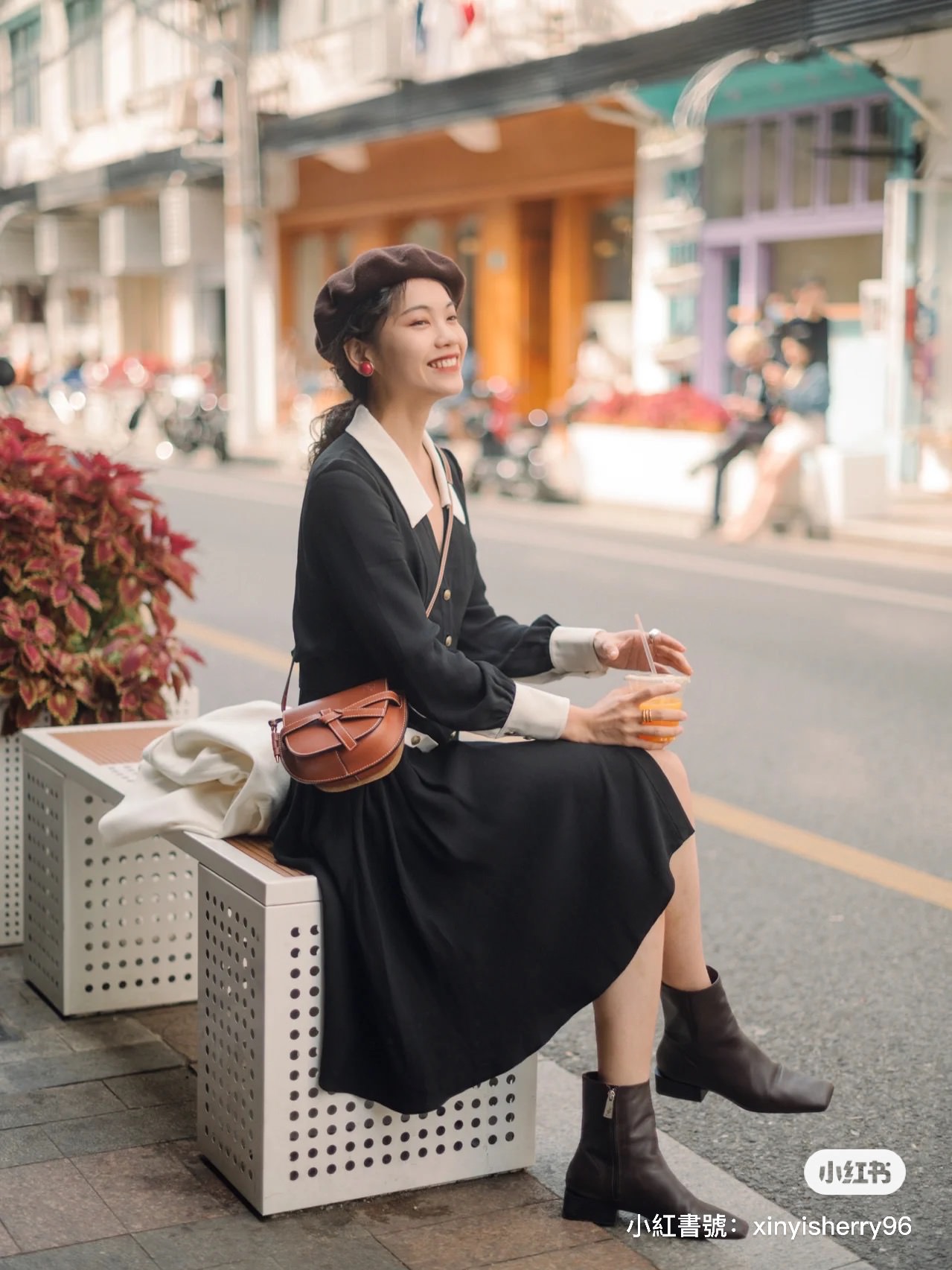 Loewe Mini Gate『1年漲1萬、日本買現省1萬7』2023 最新 Loewe Gate Mini 焦糖棕開箱！