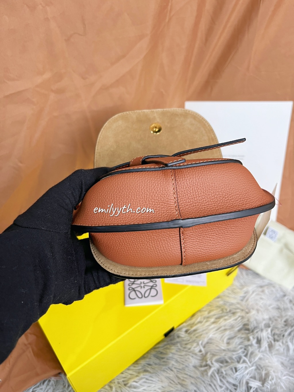 Loewe Mini Gate『1年漲1萬、日本買現省1萬7』2023 最新 Loewe Gate Mini 焦糖棕開箱！