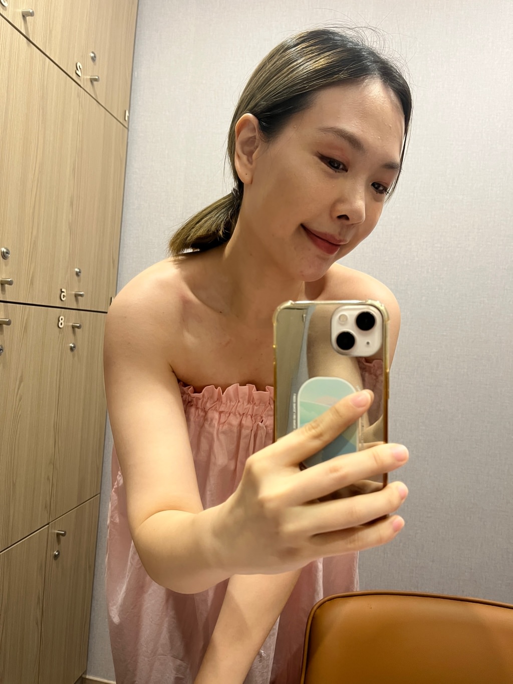 【杏仁酸美背推薦】背痘粉刺、暗沈毛孔滾開，手指滑倒般的觸感❤️台北花漾國際美學診所，超認真杏仁酸美背初體驗！