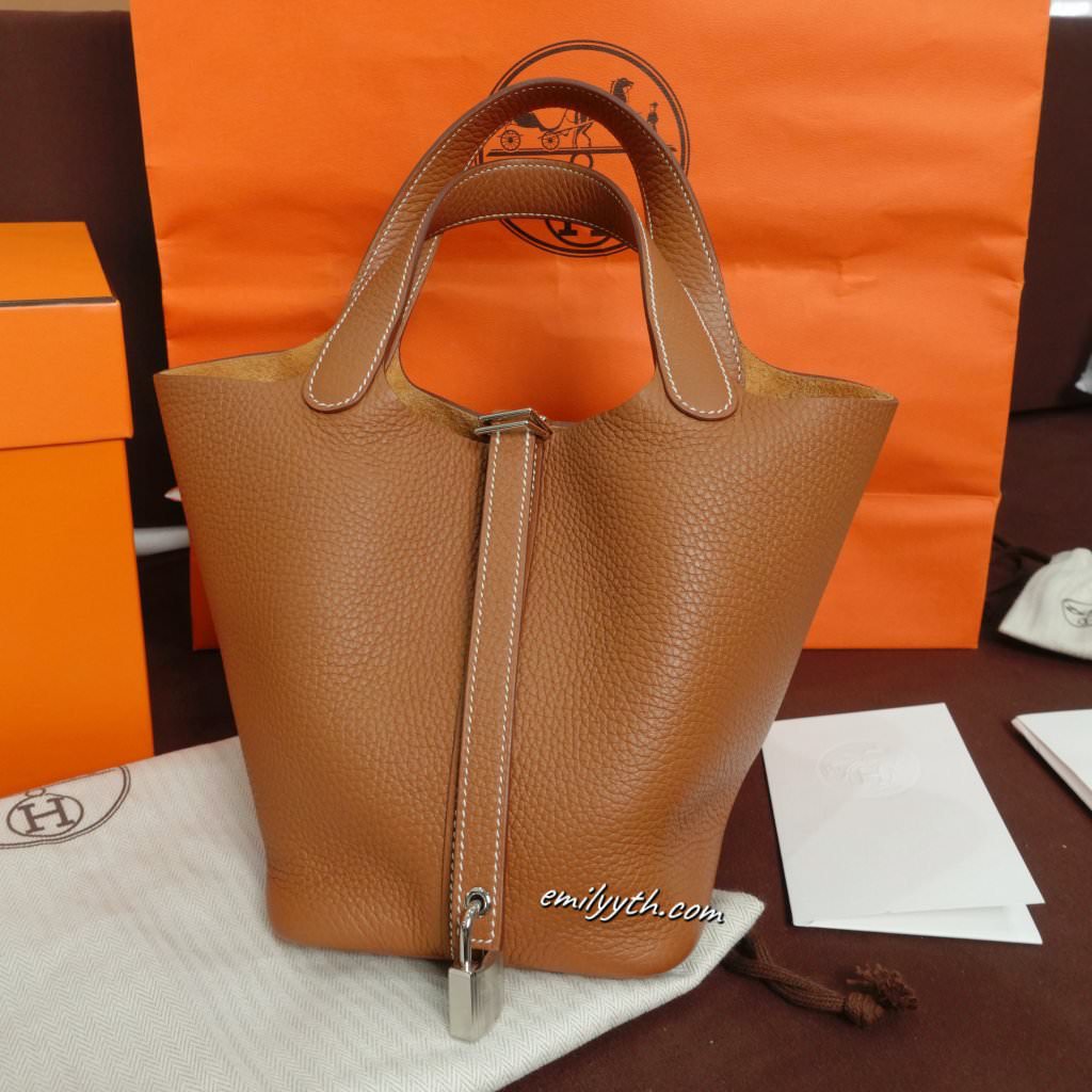 Hermès Picotin 18 愛馬仕菜籃子開箱!2023 Picotin 18 最新價格?最新紫外線燈辨真偽?配貨金額? - 第9張圖 Hermès Picotin 18 愛馬仕菜籃子開箱!2023 Picotin 18 最新價格?最新紫外線燈辨真偽?配貨金額?