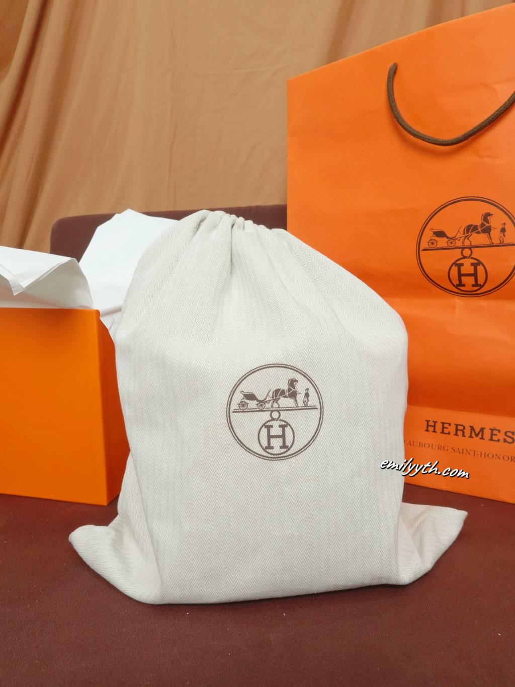 Hermès Picotin 18 愛馬仕菜籃子開箱!2023 Picotin 18 最新價格?最新紫外線燈辨真偽?配貨金額? - 第19張圖 Hermès Picotin 18 愛馬仕菜籃子開箱!2023 Picotin 18 最新價格?最新紫外線燈辨真偽?配貨金額?