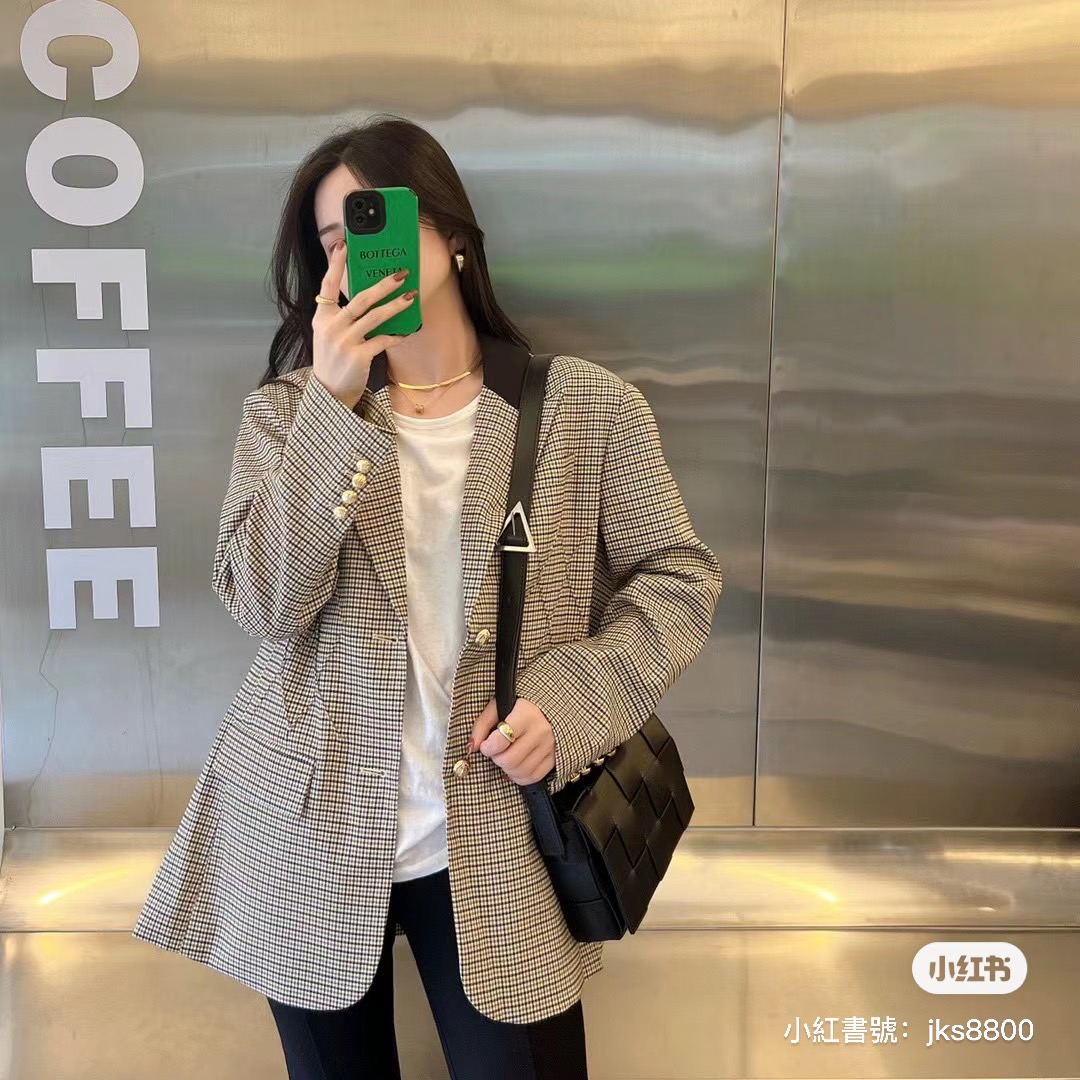 24S 私密折扣限時7折,Loewe Puzzle 低至58折起,Chloe Woody 小籃子低至54折起! - 第24張圖 24S 私密折扣限時7折,Loewe Puzzle 低至58折起,Chloe Woody 小籃子低至54折起!