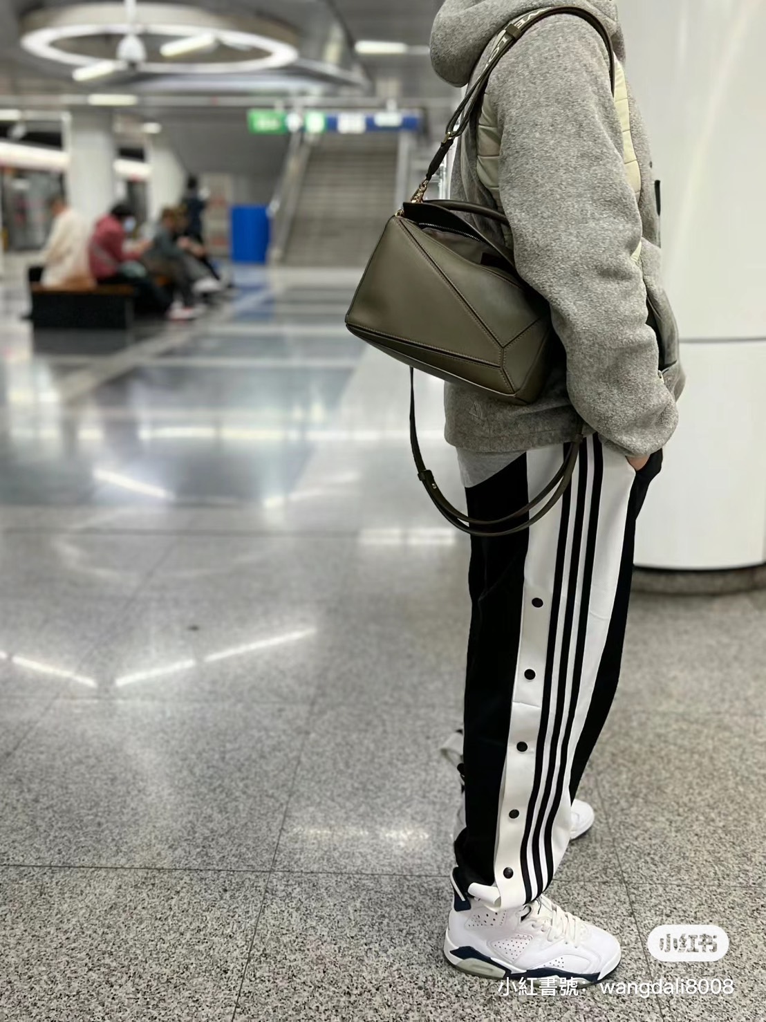 24S 私密折扣限時7折,Loewe Puzzle 低至58折起,Chloe Woody 小籃子低至54折起! - 第5張圖 24S 私密折扣限時7折,Loewe Puzzle 低至58折起,Chloe Woody 小籃子低至54折起!