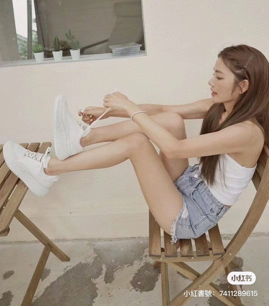 MYTHERESA 夏季折上 8 折，大量56折包款，好康優惠到 7/23 才結束。
