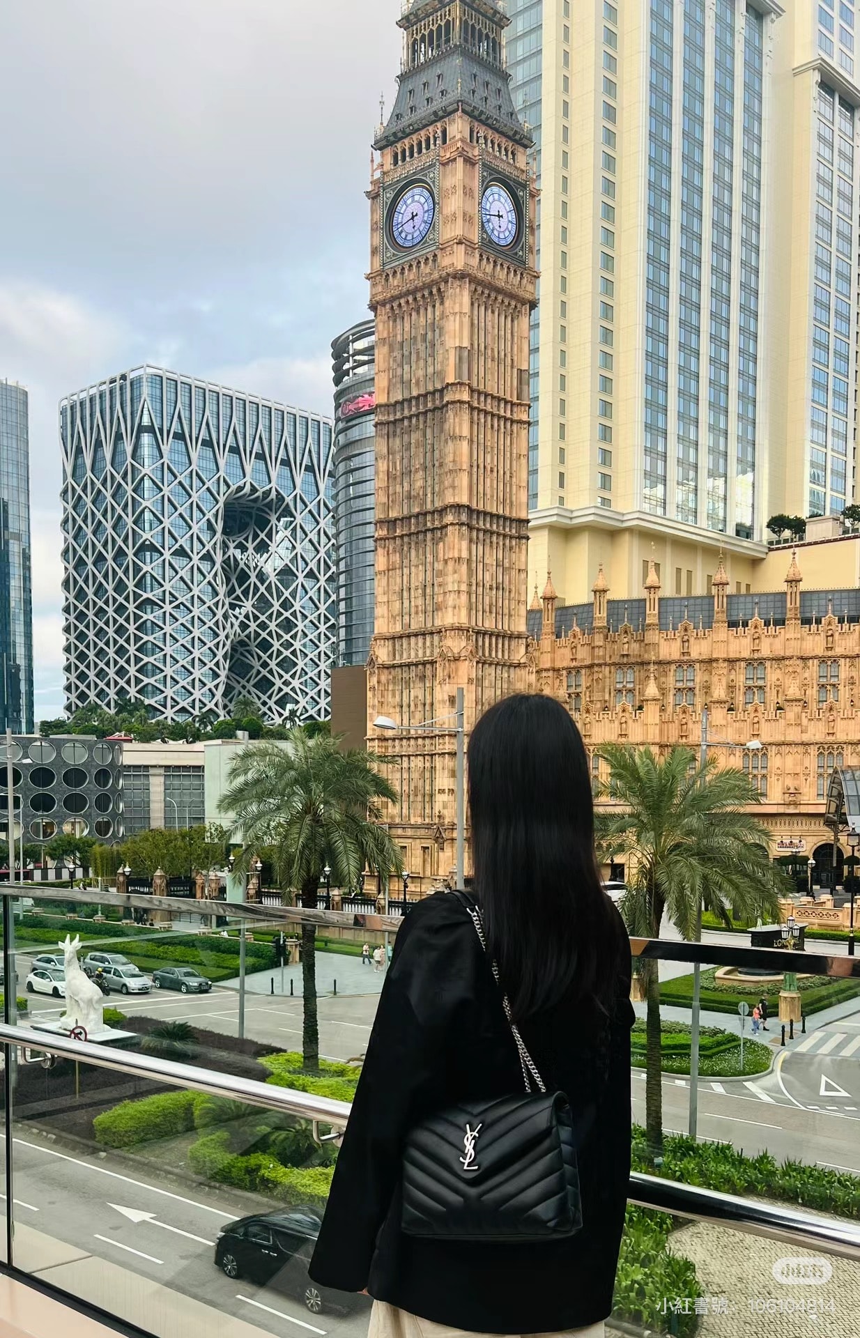 前所未有 YSL Saint Laurent 4折起！FWRD 史低價必衝！