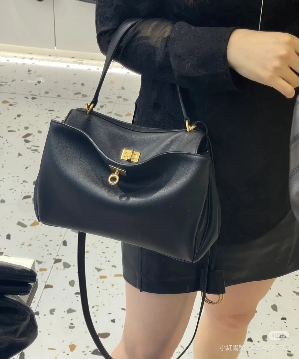 澳洲上市精品網購平台 Cettire升級額外9折回歸，Max Mara 大衣33折、Celine 墨鏡58折