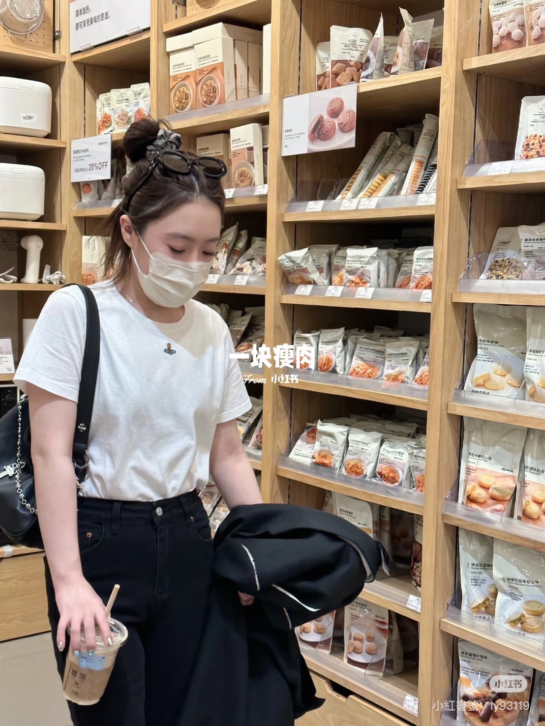 Mytheresa 滿額折上7折、bug價71折起Loewe熱門圍巾、Loewe老花漁夫帽49折