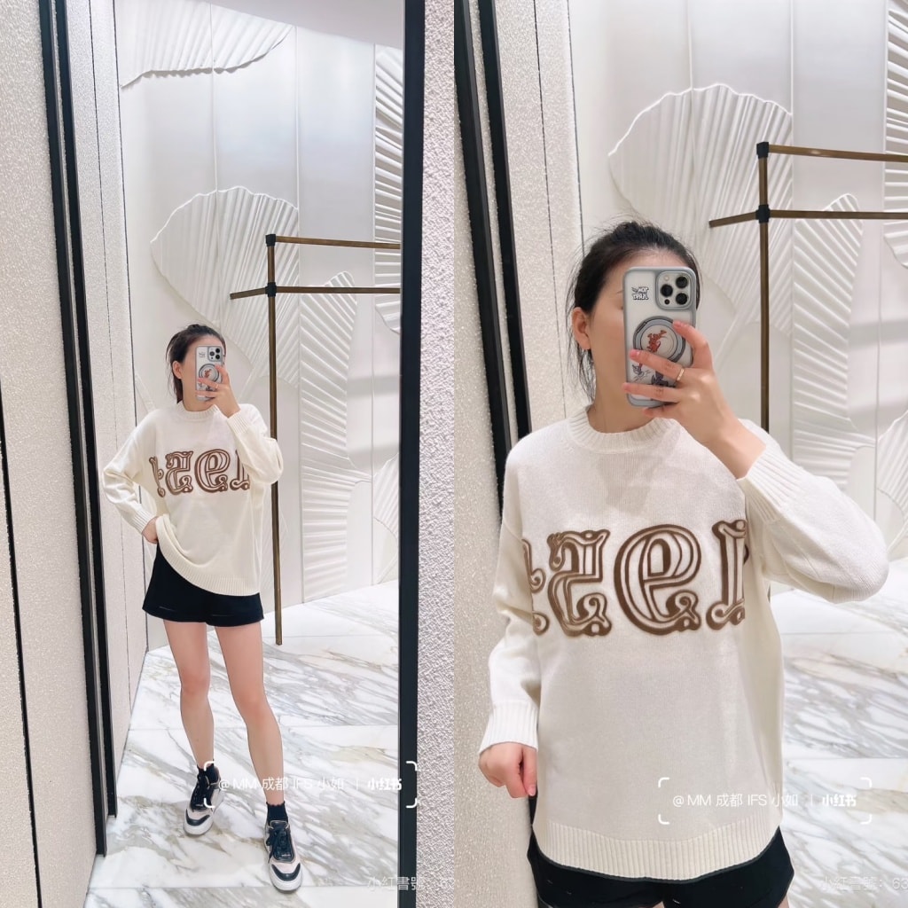 Luisaviaroma 新年促銷全站低至3折，精選單品結帳再85折，Maison Margiela 枕頭包44折！