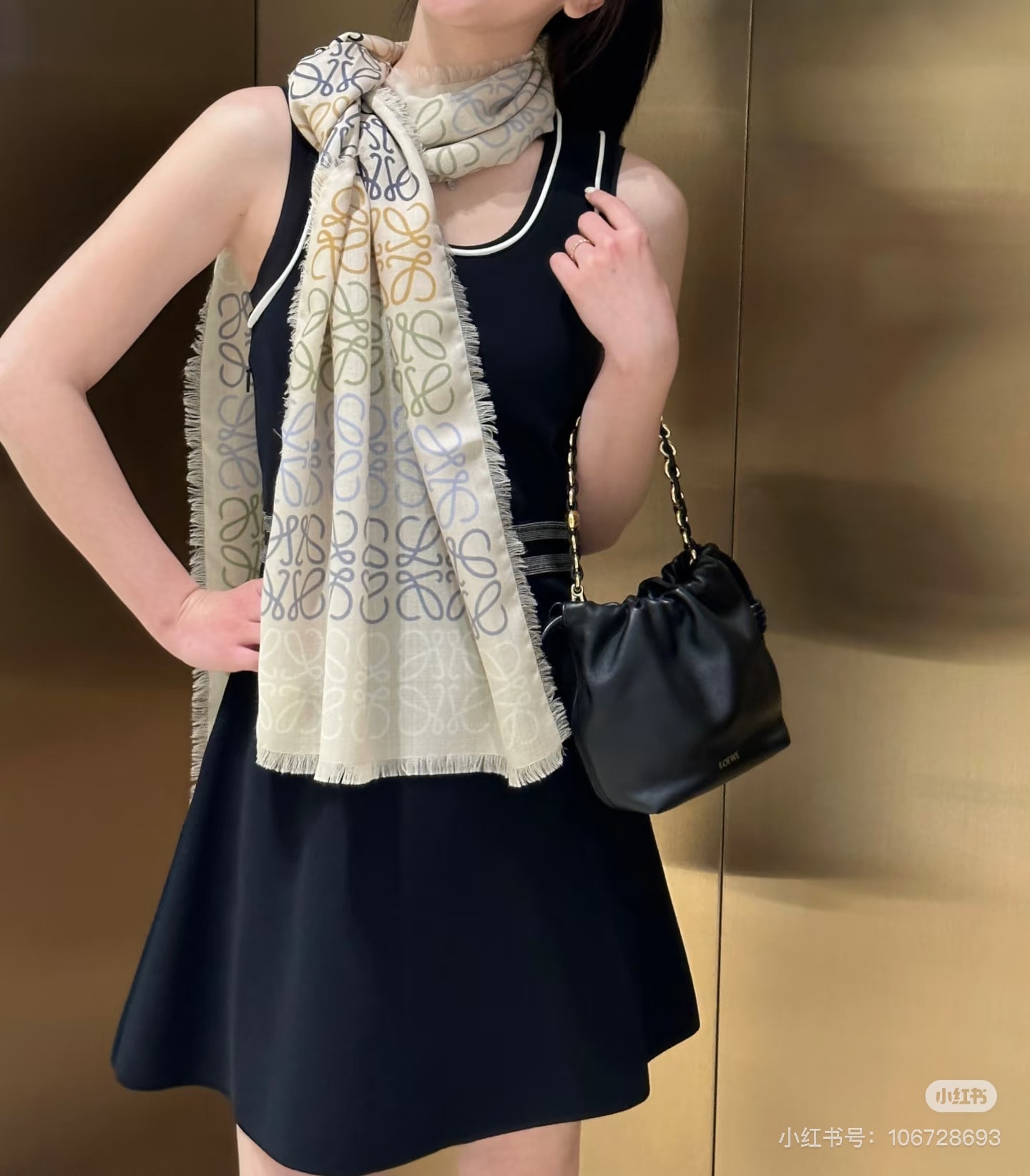 Net-A-Porter 超級難得免運活動!必買 Loewe 配件! - 第31張圖 Net-A-Porter 超級難得免運活動!必買 Loewe 配件!