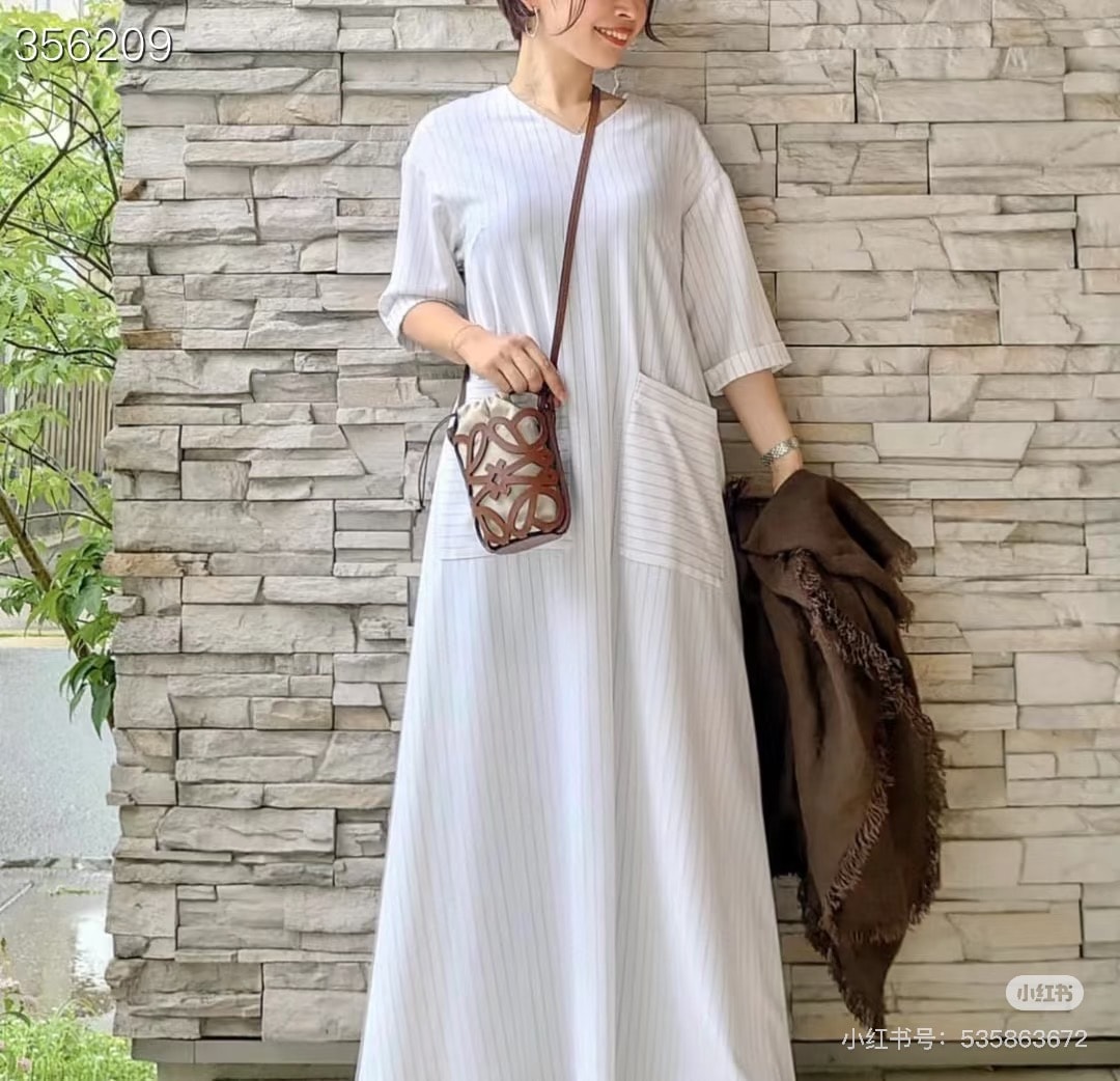 Mytheresa滿額折上8折！Loewe Pebble 狂省近台幣四萬！