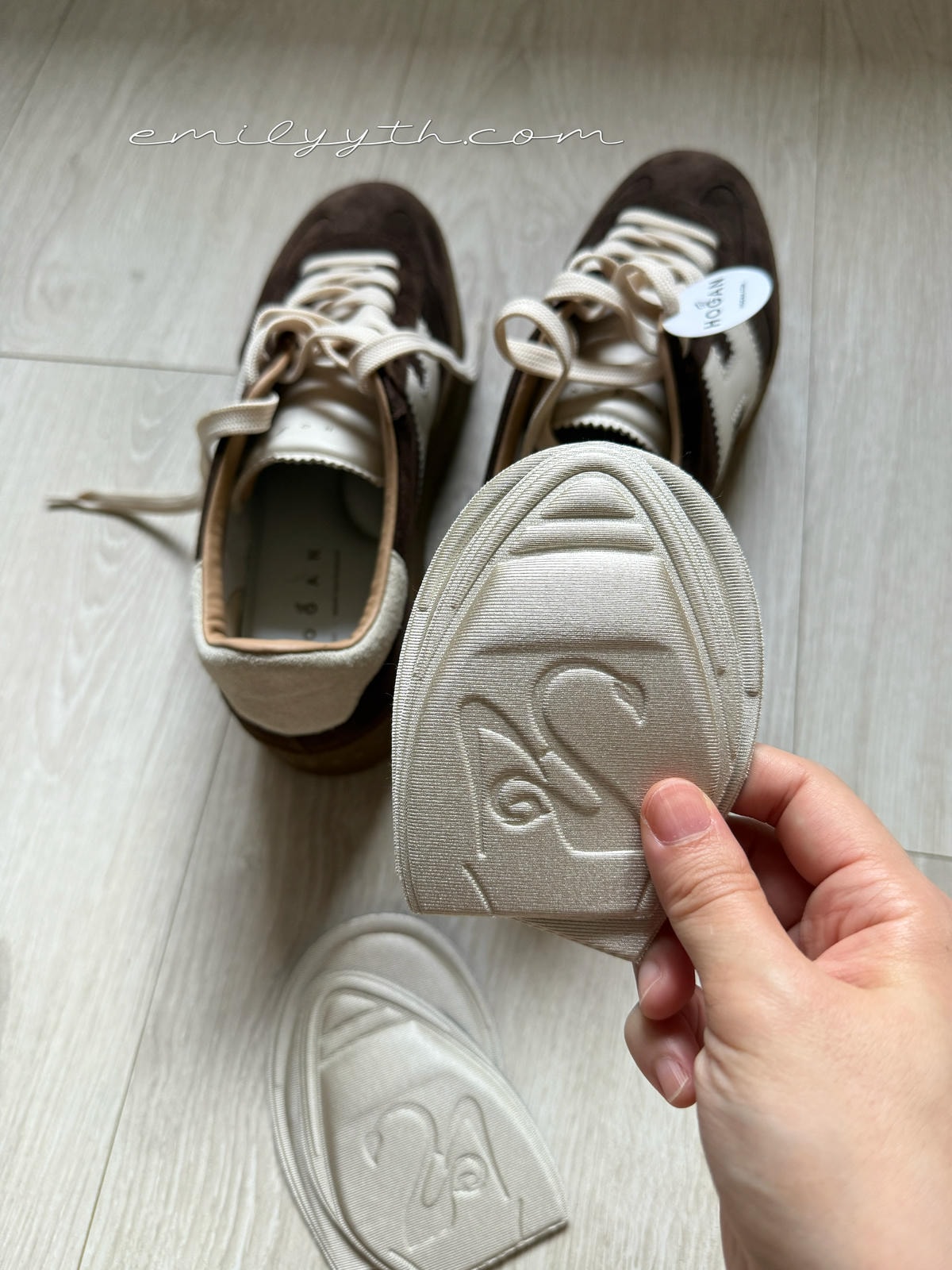 Hogan Cool Sneakers 許路兒同款開箱!Hogan Cool Sneakers v.s. Hogan H-Stripes 厚底鞋實穿超詳細比較! - 第4張圖 Hogan Cool Sneakers 許路兒同款開箱!Hogan Cool Sneakers v.s. Hogan H-Stripes 厚底鞋實穿超詳細比較!