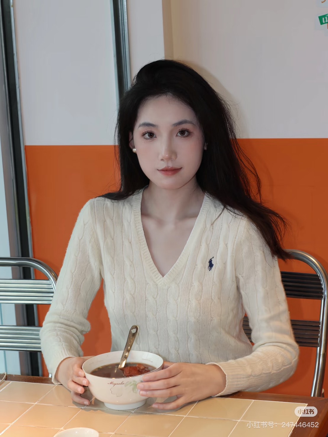 Mytheresa 最後週末加碼超多品牌，必買Lemaire可頌包3萬內入手、68折Toteme T-lock包！