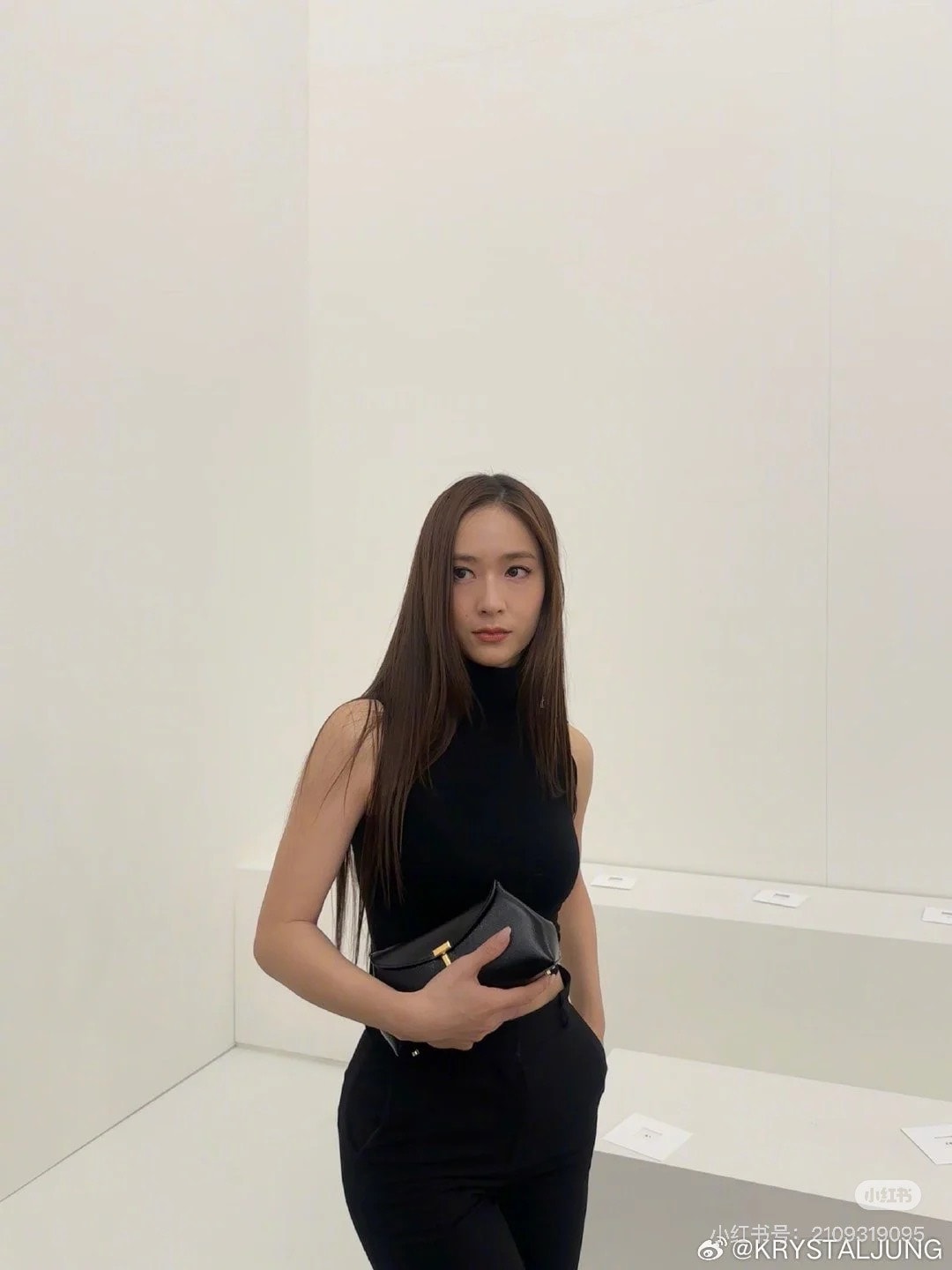 Mytheresa 最後週末加碼超多品牌，必買Lemaire可頌包3萬內入手、68折Toteme T-lock包！