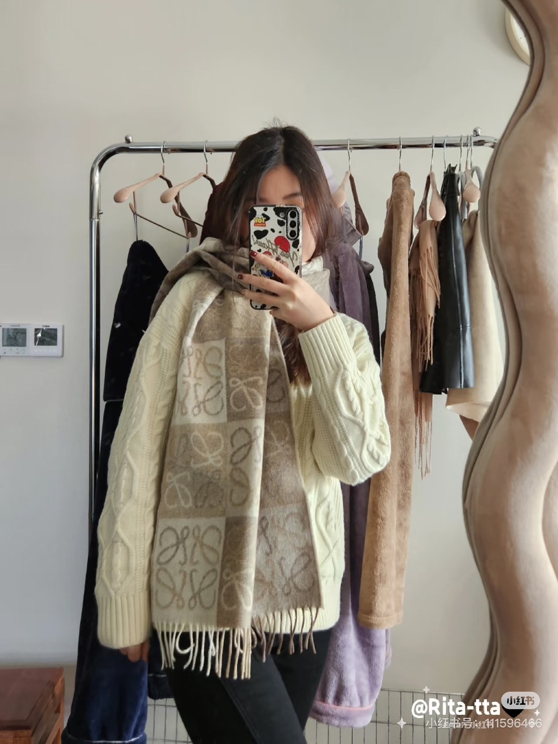 Net-A-Porter 超級難得免運活動!必買 Loewe 配件! - 第4張圖 Net-A-Porter 超級難得免運活動!必買 Loewe 配件!