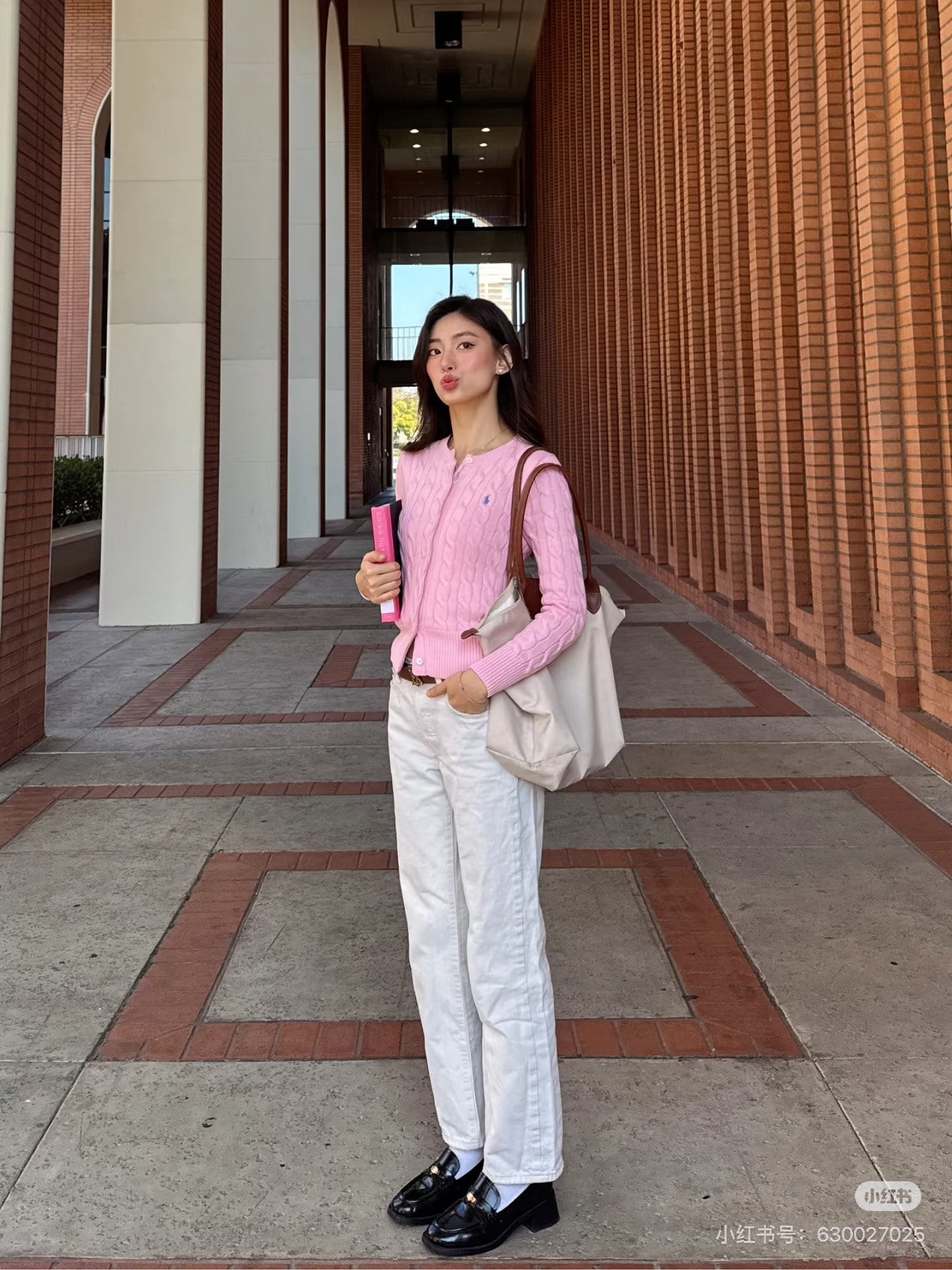再降！Mytheresa 近期最低！Lemaire 可頌包 65 折！