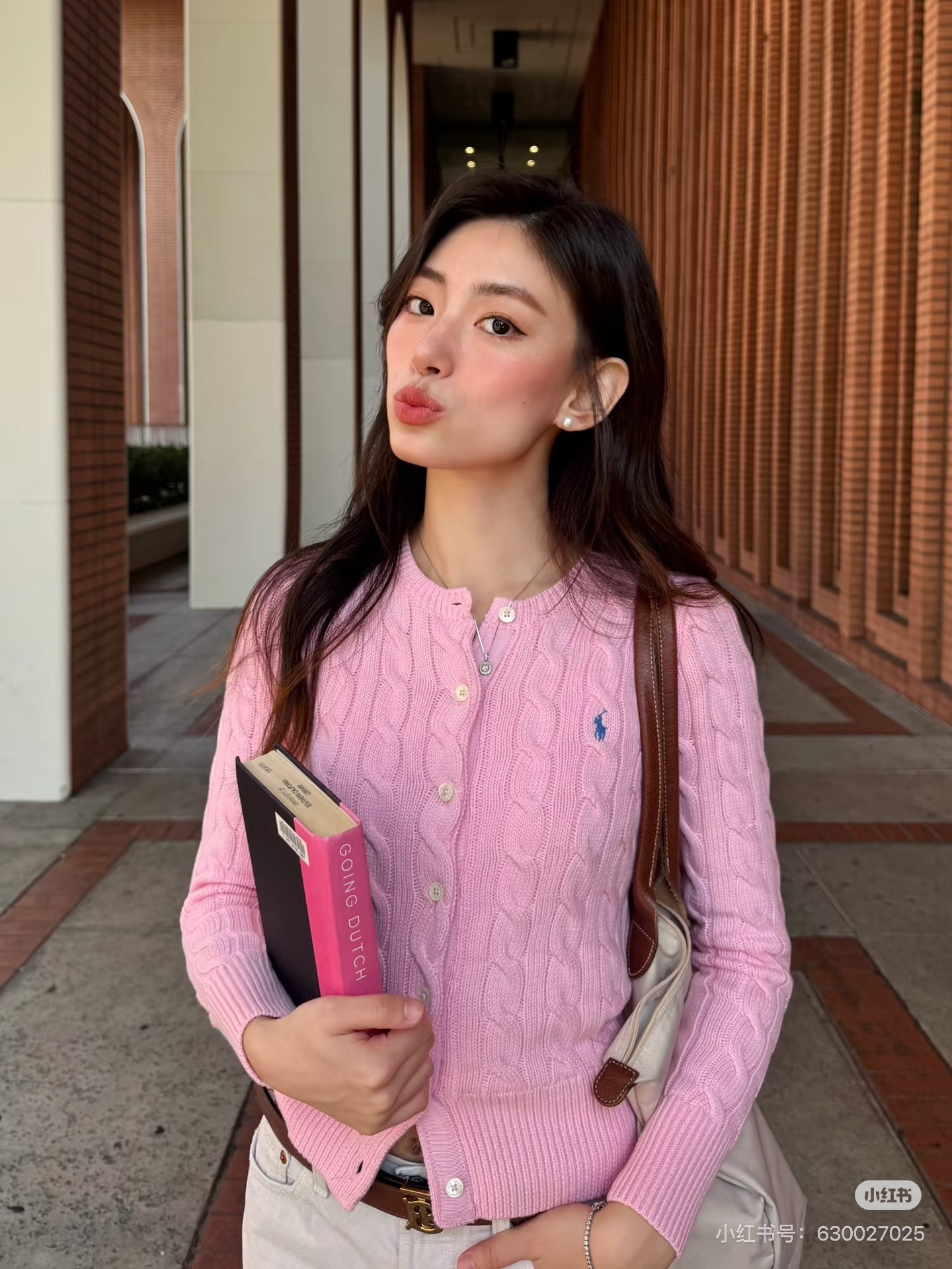 再降！Mytheresa 近期最低！Lemaire 可頌包 65 折！