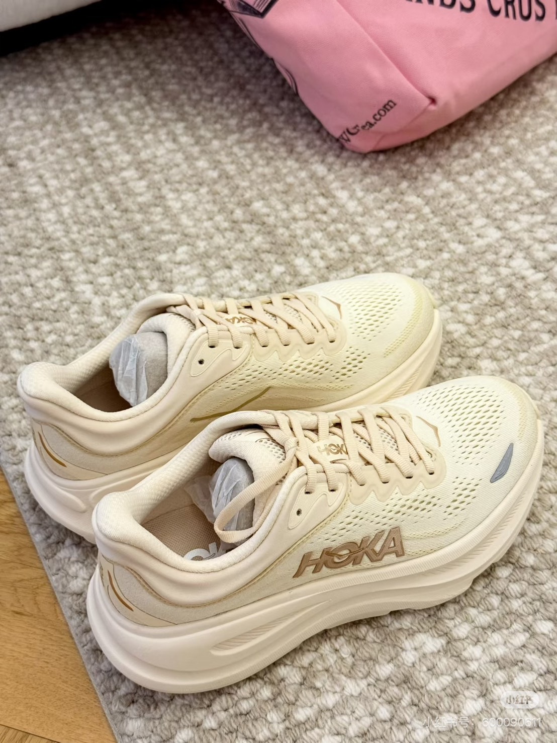 Revolve 全場8折！不要再錯過 Polo 棒球帽！還有 On, Hoka…