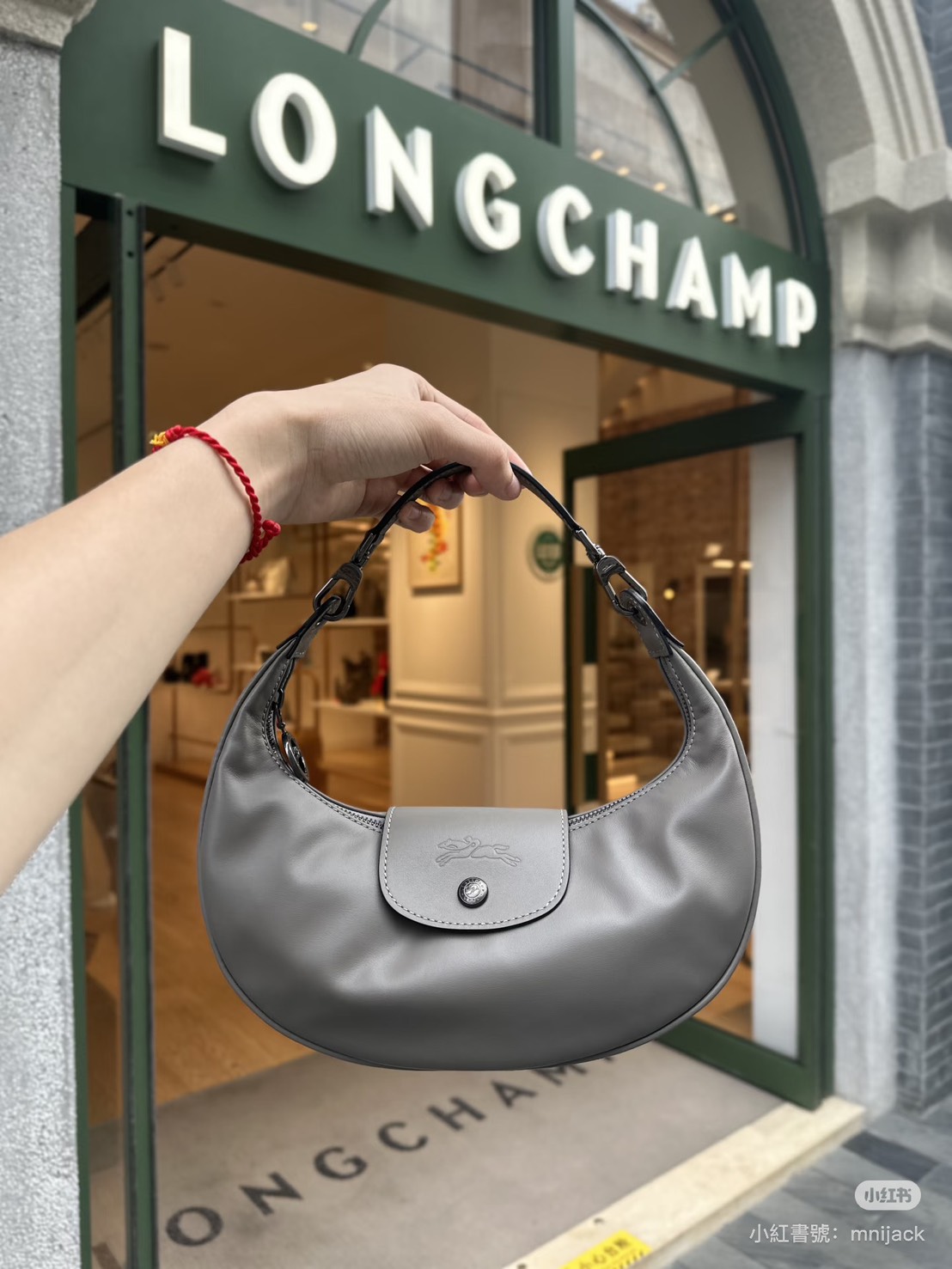 Longchamp 台灣官網換季折扣!下殺5折起 - 第8張圖 Longchamp 台灣官網換季折扣!下殺5折起